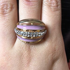 Pink/purple golden ring with diamonds